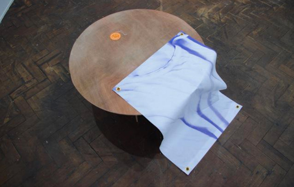http://www.articlegallery.co.uk/files/gimgs/th-10_Untitled-2d.jpg
