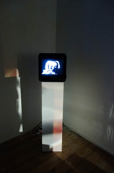 http://articlegallery.co.uk/files/gimgs/th-12_ACT 2-32 for web.jpg