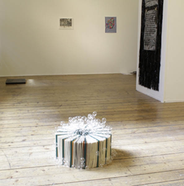 http://articlegallery.co.uk/files/gimgs/th-16_Installation 2.jpg