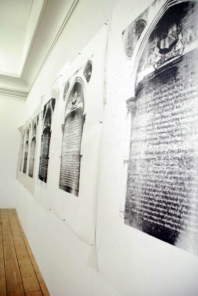 http://www.articlegallery.co.uk/files/gimgs/th-23_backwall.jpg