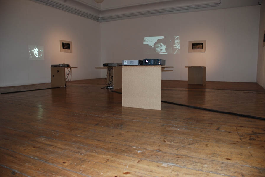 http://www.articlegallery.co.uk/files/gimgs/th-25_R_ Hughes_0536.jpg