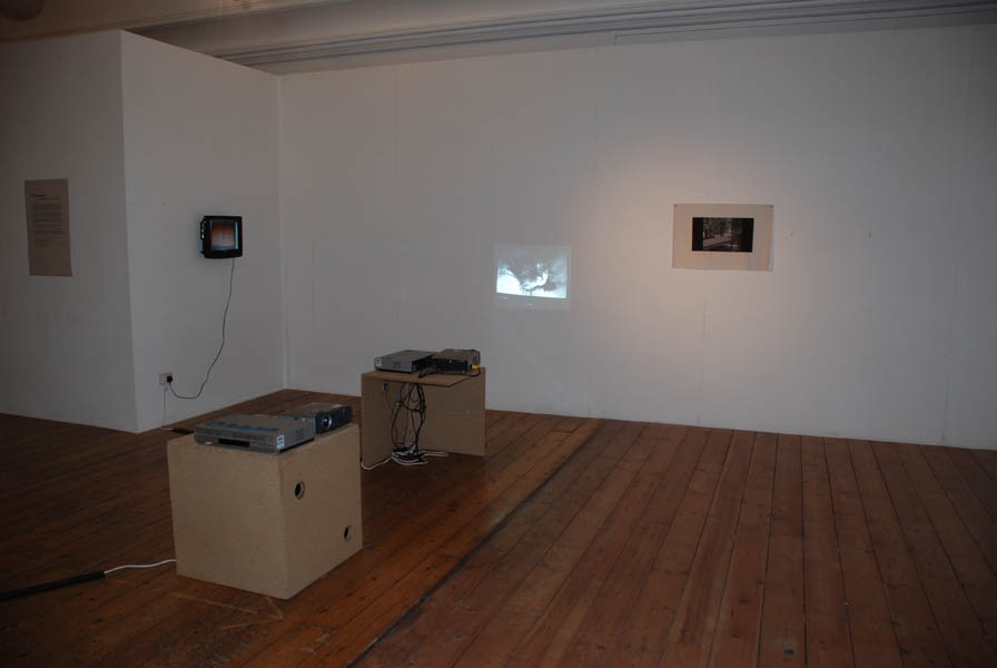 http://www.articlegallery.co.uk/files/gimgs/th-25_R_ Hughes_0483.jpg