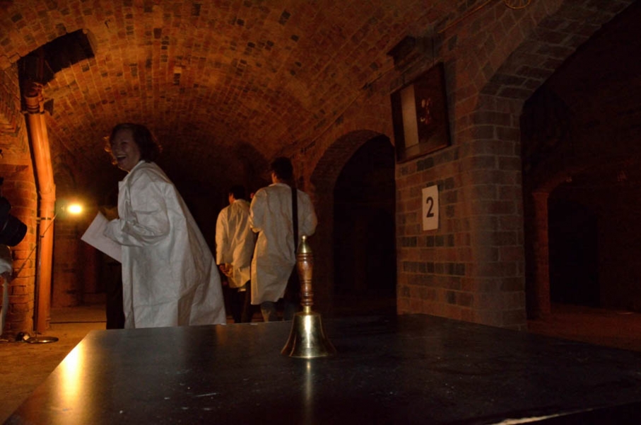 http://www.articlegallery.co.uk/files/gimgs/th-21_16_the bell.jpg